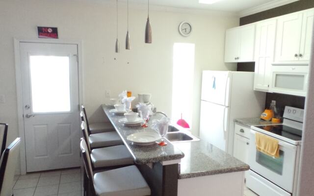 Los Cabos III Condominiums by Cheap Getaway