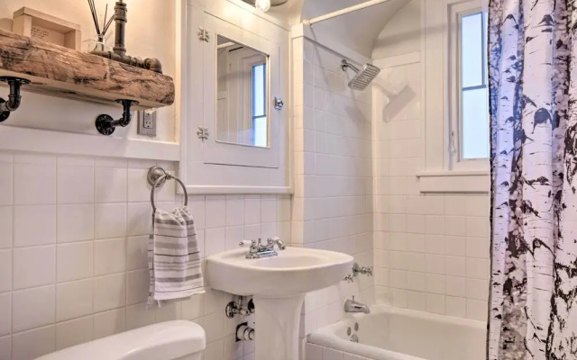 Convenient Denver Home w/ Private Hot Tub!