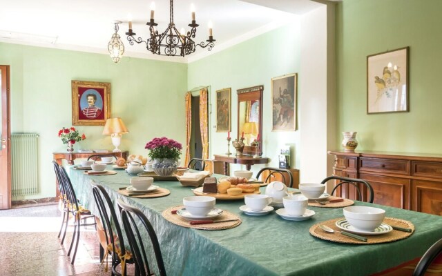 Luxurious Mansion in Crespignaga With Swimming Pool