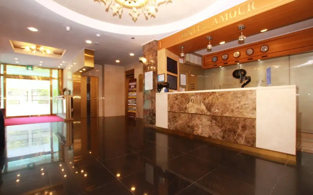 Amour Hotel
