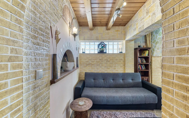 Green Boat Apartment