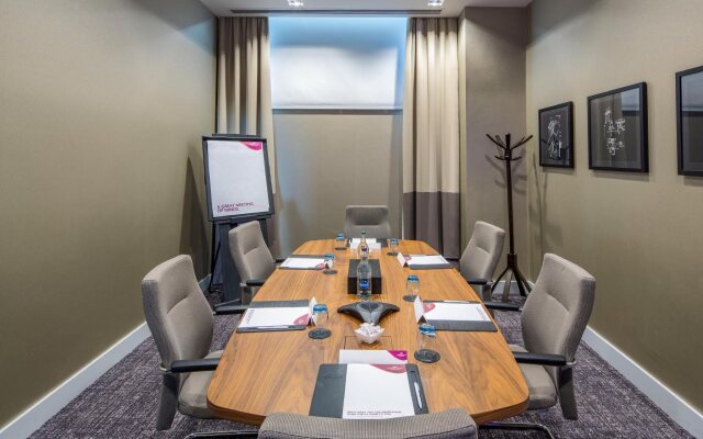 Crowne Plaza Aberdeen Airport by IHG