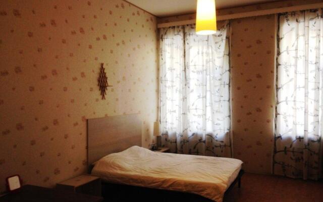 Apartamentyi Alehandro Na Sennoj