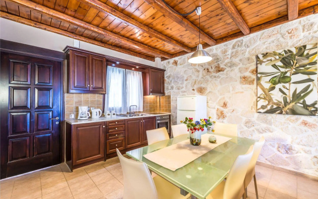 Agrikia Villa