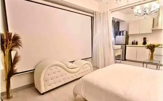Value Yourself Luxury Beach Near Airport
