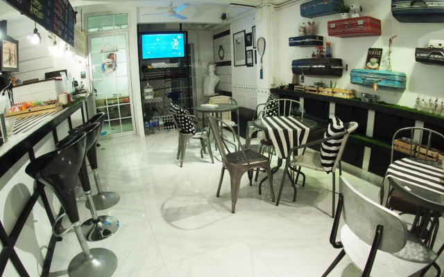 Jetty Huahin Hostel