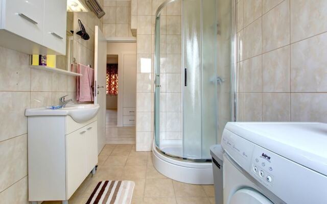 Inner City Apartment
