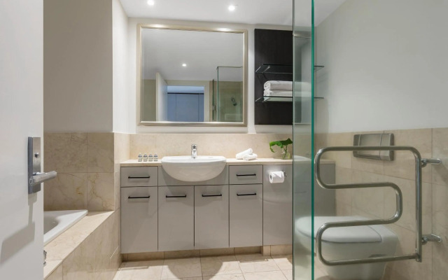 Avani Auckland Metropolis Residences