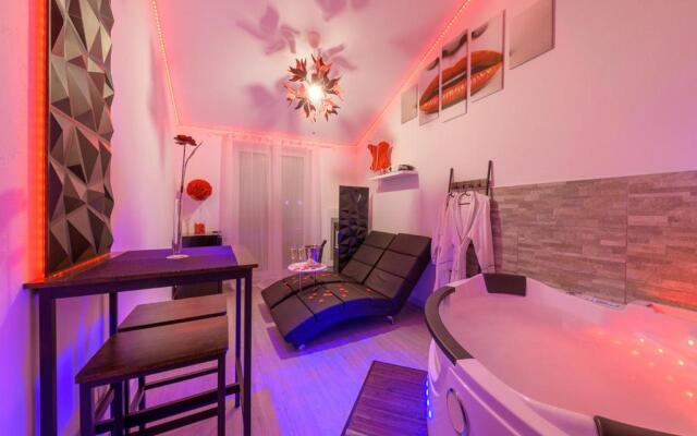 Love Room - Suite romantique avec spa privatif