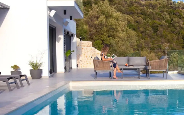 Villa Roya in Sivota