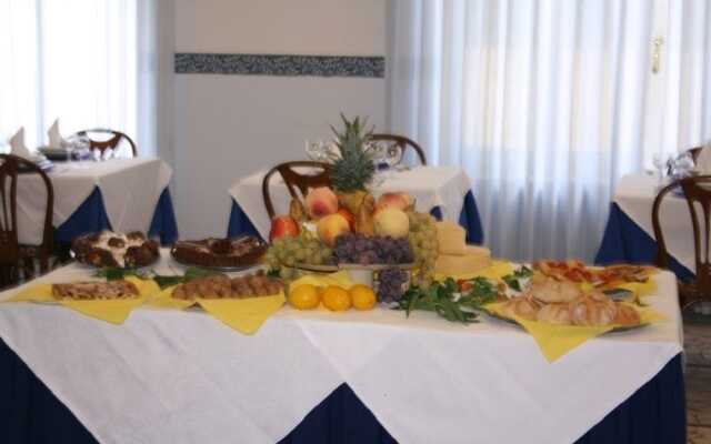 Hotel Perla Del Mare