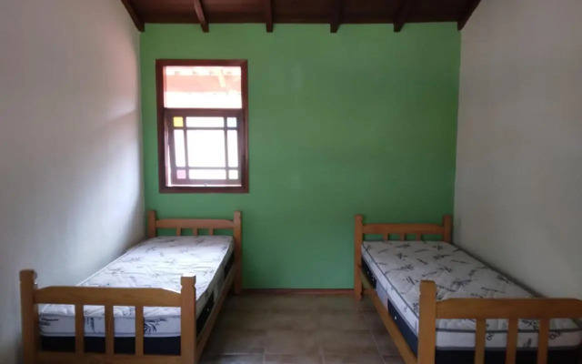 Apartamento Duplex a 100 metros da Praia de Boracéia