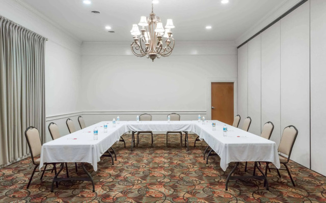 Comfort Inn Huntington near University area