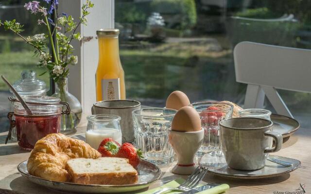 Les Chambres du Vivier, chambres d'hôtes et gîte - à 100m -