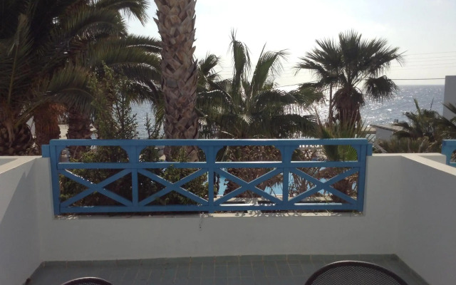 Kamari Beach Hotel