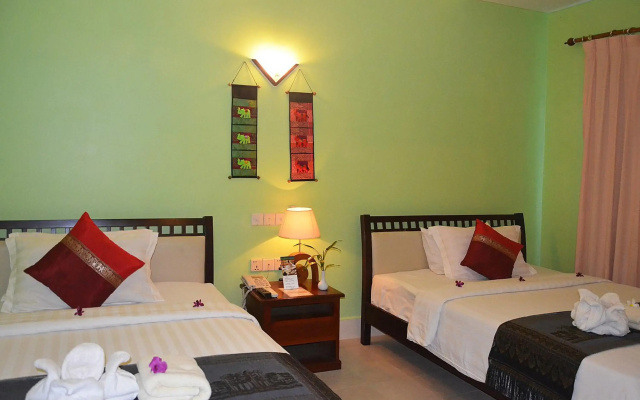 Parklane Hotel