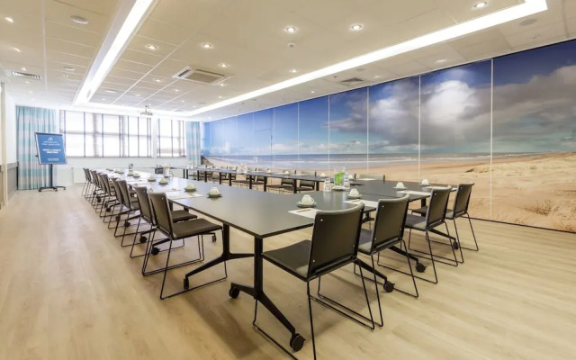 Beach Hotel Zandvoort BY Center Parcs