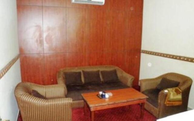 Al Farhan Hotel Suites (Al Salam)