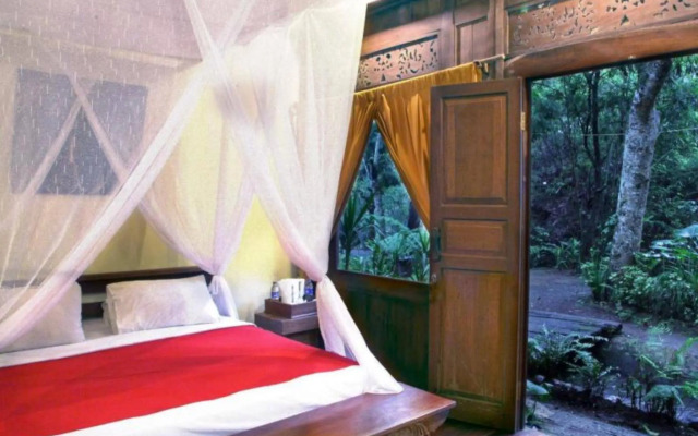 Imah Seniman Hotel