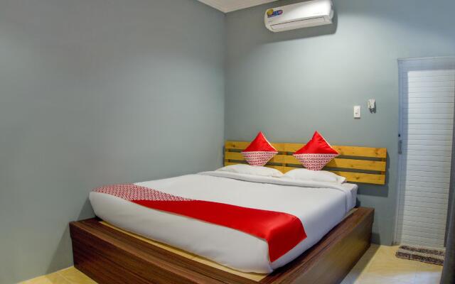 OYO 990 Stadion Residence Syariah