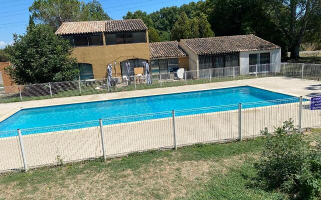 Un duplex pour 4 personne village camarguais