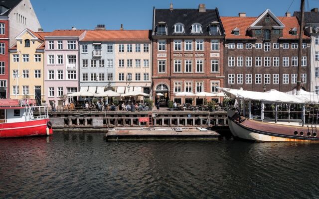 The Nyhavn Penthouse by Daniel&Jacob's