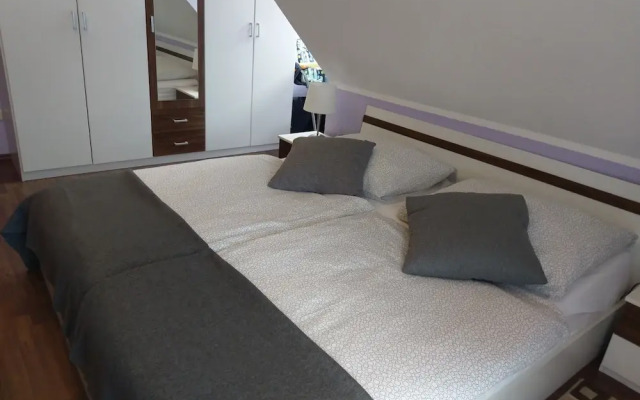 Ferienwohnung Resit 2