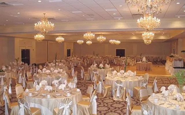 Holiday Inn Joliet - Conference Center