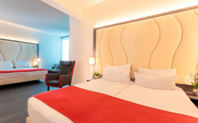 PLAZA Premium Almere