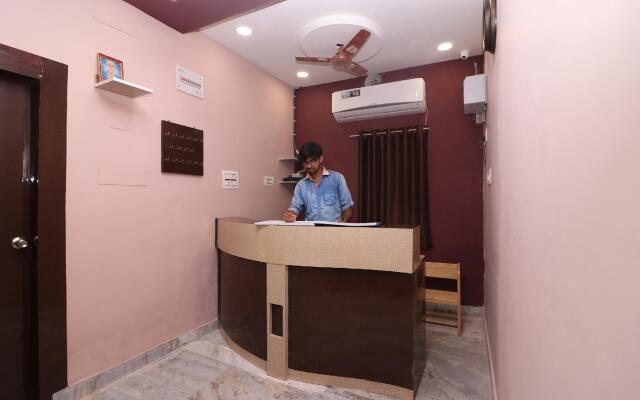 OYO 15722 Hotel Padmavati