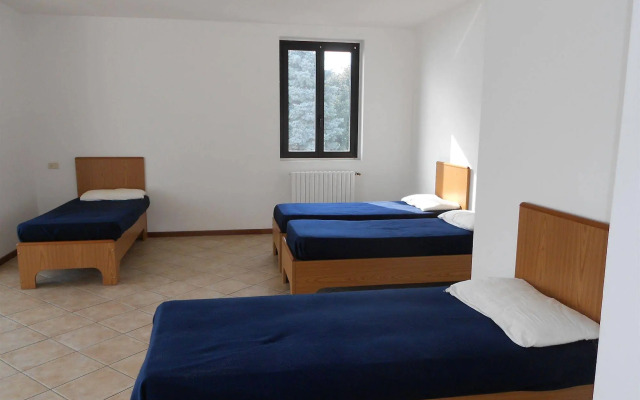 Lake Como Beach Hostel