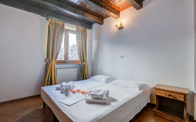 Belvedere Apartments A12