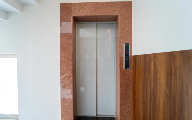 Treebo Petals Suites