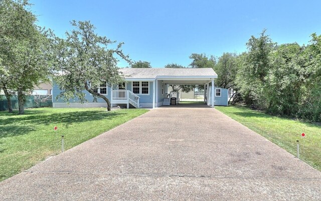 Seashell Memories 2 Bedroom Home by RedAwning