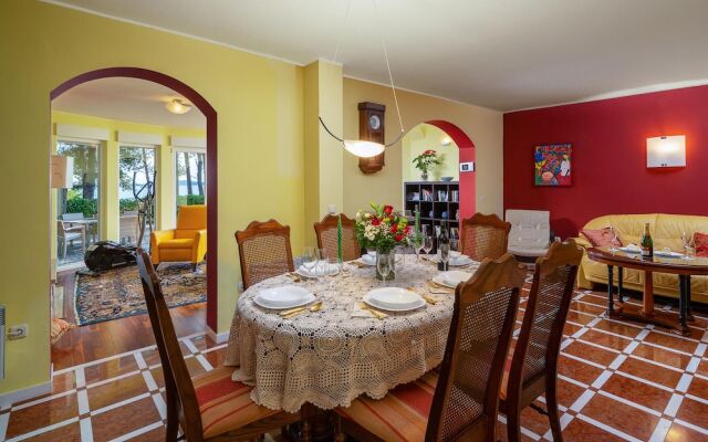 Awesome Home in Sibenik With Wifi and 3 Bedrooms