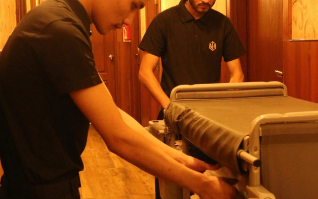 Hotel Empire International - Koramangala