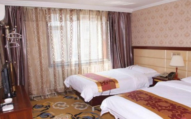 Jinqiao Hotel