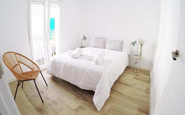 Urban Chic 2 bedrooms Center Santa Marina