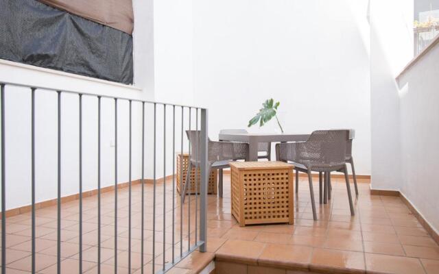 Murallas de Sevilla Apartamento con garaje 4 pax