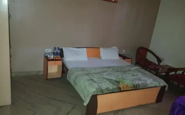 Hotel Sky Inn by OYO Rooms