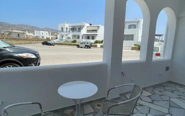 Zen Beach House in Tinos 2