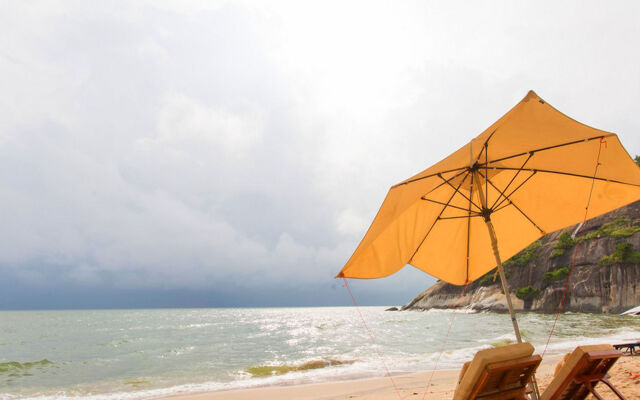 Sanae Beach Hua Hin