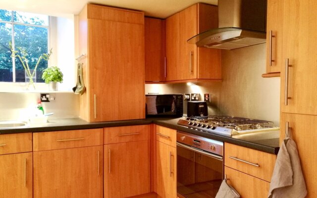 1 Bedroom Mezzanine Flat