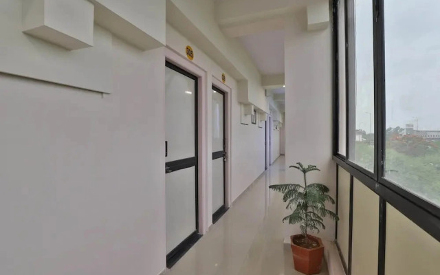 D K Guest House by OYO Rooms