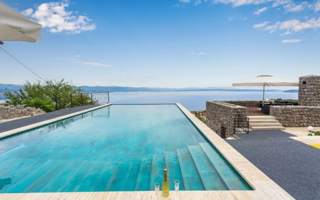 Villa Karla in Poljane