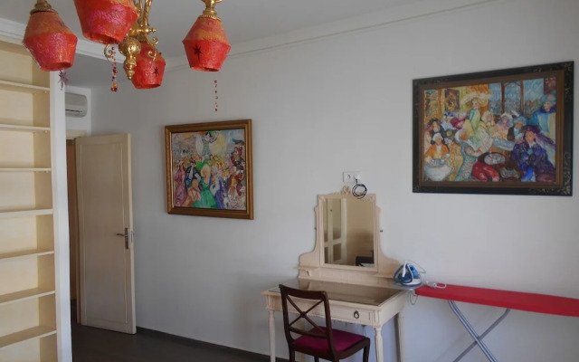 Cozy Marina PentHouse  Ref T32401