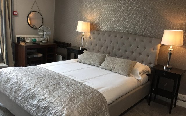 Castle Lodge Hotel