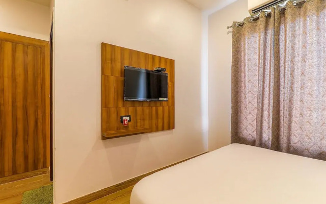 FabExpress Global Inn Gold