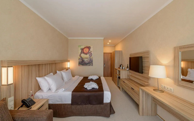 Chateau Pinot (Шато Пино)