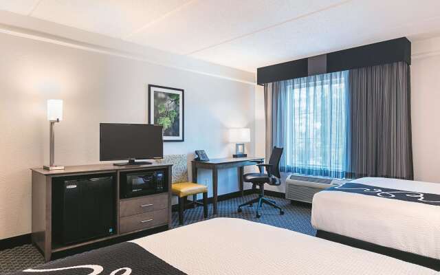 La Quinta Inn & Suites by Wyndham Atlanta Conyers